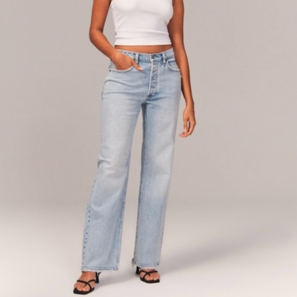 Abercrombie & Fitch The 90s Baggy Low Rise Jeans- Size 4R